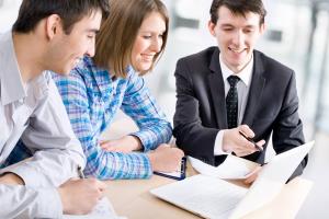 Bangun Komunikasi Yang Baik. 