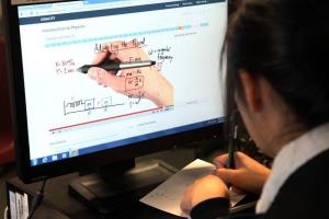 3. Bisnis Kursus Atau Kelas Online