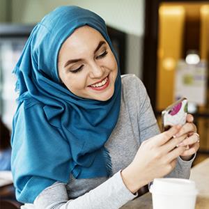 Menyediakan Aksesoris Tangan, Aksesoris Jilbab, dan Aksesoris Lainnya