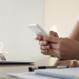 Menghadapi customer yang meminta izin saat membeli