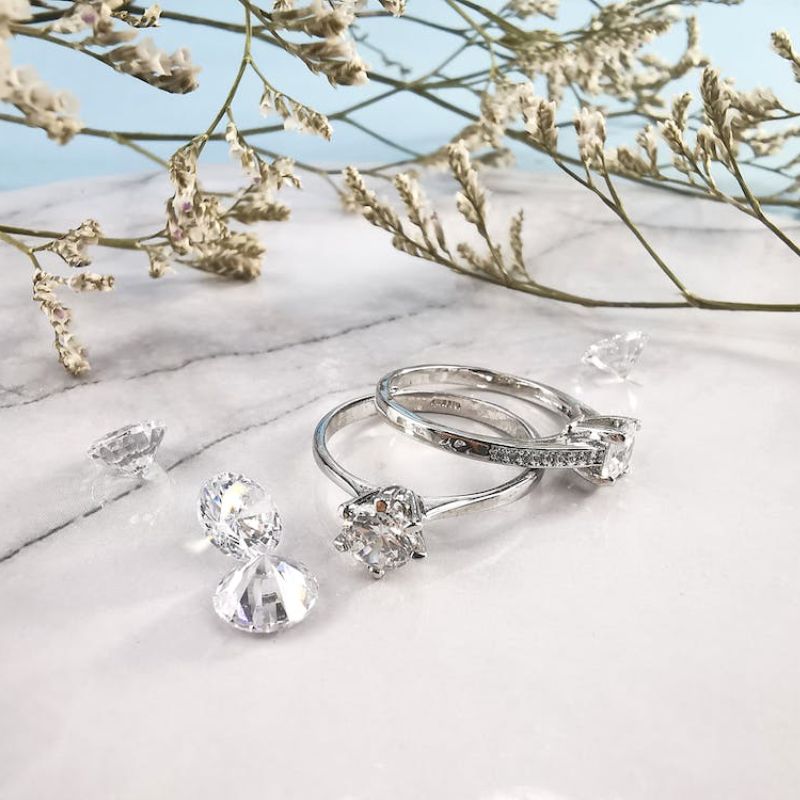 Jual Berbagai Jenis Perhiasan Berlian