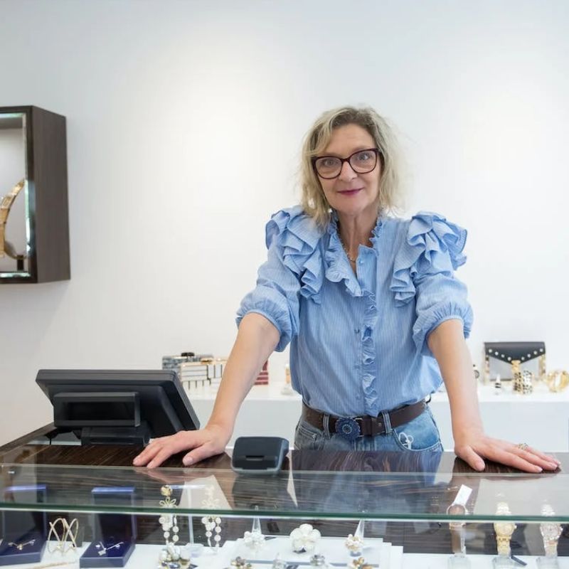 Memberikan Pelayanan Terbaik dan Hadirkan Banyak Keuntungan